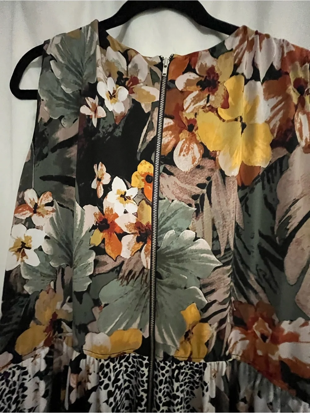 Roz & Ali Olive Green Floral Midi Dress with Mustard & Cream Accents - Picture 2 of 4